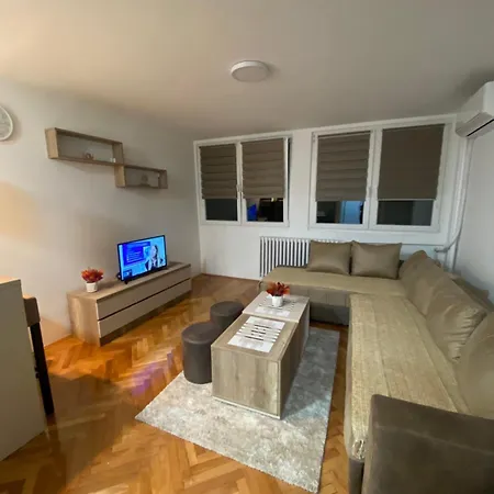 Studio Inn near Delta Planet Appartamento